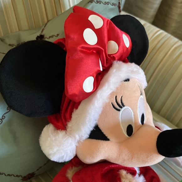 CHRISTMAS🎄DISNEY PARKS AUTHENTIC SANTA MINNIE MOUSE WITH DUFFY DISNEY BEAR NWT - Picture 8 of 17